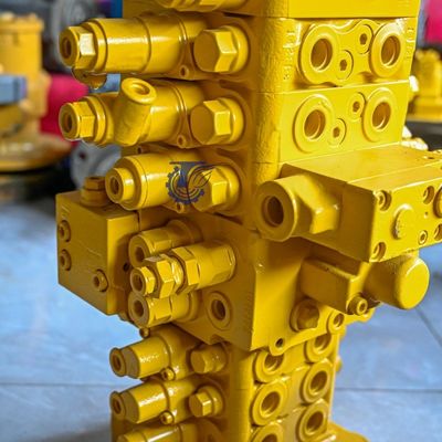 PC160LC-7 PC160-7 Ελέγχουσα βαλβίδα Εκσκαφέας Komatsu, 723-57-16100 Εκσκαφέας Κύρια μέρη