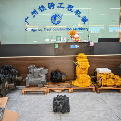 708-1U-01112 708-1U-04113 Komatsu WB93R 95R 97R WB93R-5E0 708-1U-00111 Υδραυλική αντλία συσπειρωτών ανεμιστήρων