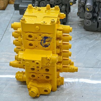 723-24-10803 723-24-10801 723-24-10800 Για την Komatsu D61EX-12 BULLDOZERS Υδραυλική Κύρια Βαλβίδα Ελέγχου κατασκευαστικών μηχανημάτων Μέρη μεταχειριστικών μηχανημάτων Υψηλής ποιότητας πρωτότυπο